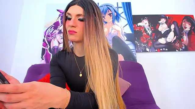 DOLL LUCIANA  online show from July 3, 2026, 10:38 pm