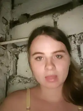 HellenMiyer1111 online show from September 8, 2025, 3:22 pm