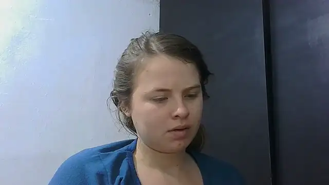 Snapshot of HellenMiyer1111 chatting on July 18, 2026, 3:20 pm HellenMiyer1111 online show from July 18, 2026, 3:20 pm