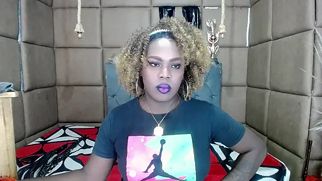 CatrinaGill online show from October 2, 2025, 5:33 am