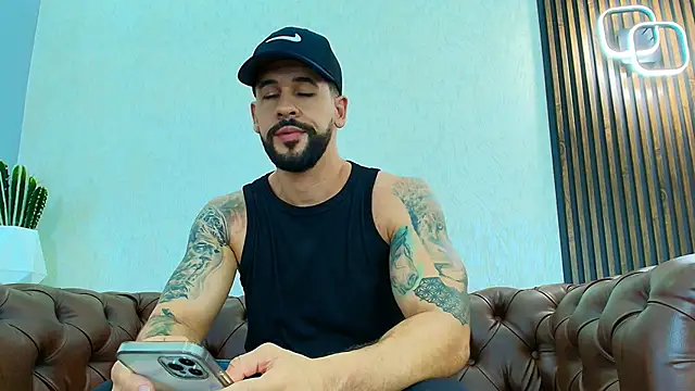 Petesevans online show from June 14, 2026, 12:07 am