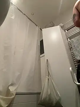 shehandme online show from September 24, 2025, 8:37 pm