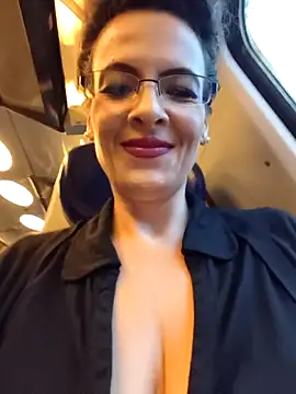 RebeccaNoble online show from June 7, 2026, 2:39 am