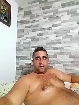 ADRIAN ADI40 online show from November 4, 2025, 8:01 pm