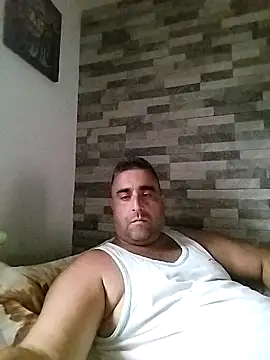 ADRIAN ADI40 online show from October 17, 2025, 7:44 am