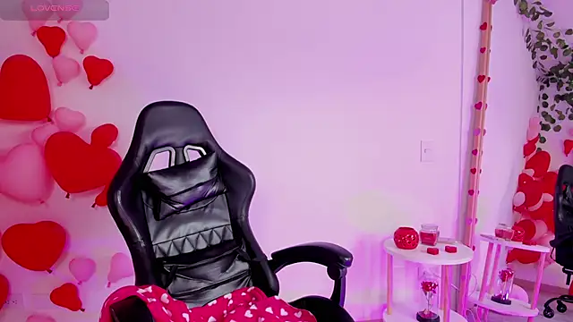 sussyprice online show from February 18, 2025, 9:42 pm