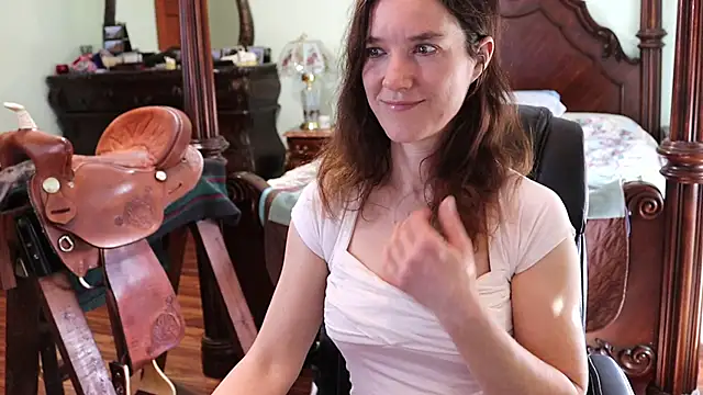 thornburyrose online show from March 19, 2025, 6:55 pm