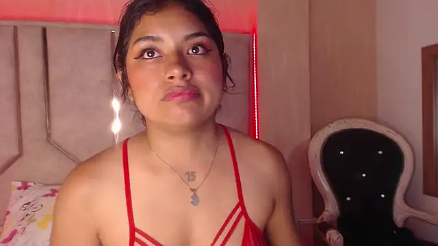 ChantalPetit online show from February 25, 2026, 6:52 pm