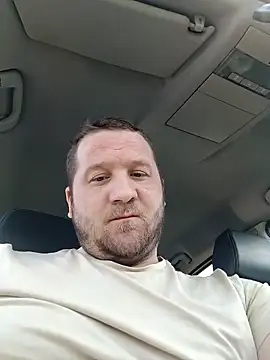 Mariusica1994 online show from May 7, 2026, 7:56 am