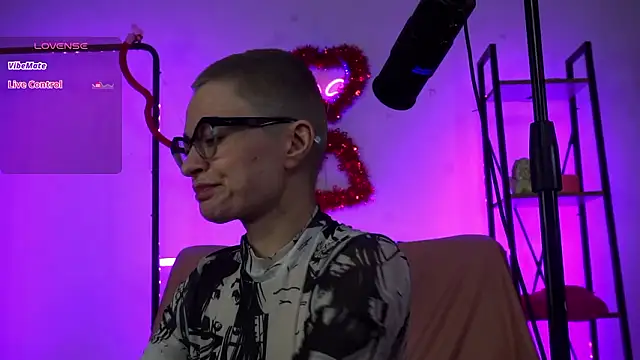 CyberXGoddess online show from February 9, 2026, 1:14 am