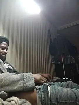 Maculine Stayr online show from January 26, 2025, 2:35 am