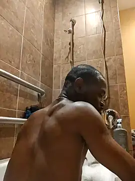 Maculine Stayr online show from March 13, 2025, 10:54 pm