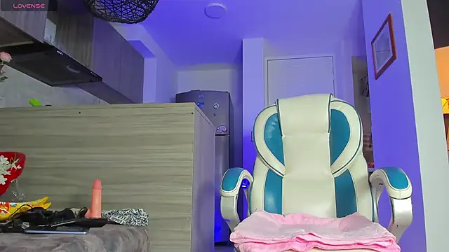 SammyGirlTS online show from October 11, 2025, 12:06 pm