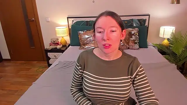 CatherineWalls online show from March 9, 2026, 3:21 am