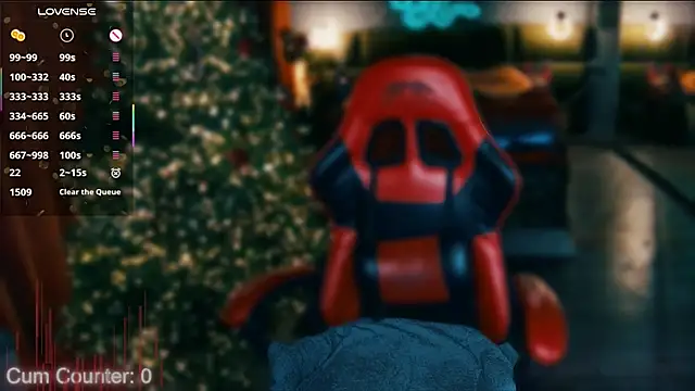 Snapshot of MaxPhoenixx chatting on February 7, 2026, 8:17 pm MaxPhoenixx online show from February 7, 2026, 8:17 pm