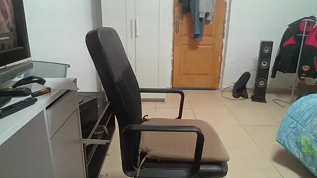 0oscar xxx online show from February 3, 2026, 2:33 pm