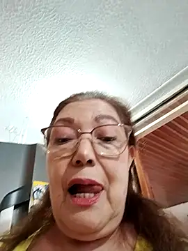 Snapshot of Vicky_Rosse chatting on June 23, 2026, 6:06 pm Vicky Rosse online show from June 23, 2026, 6:06 pm