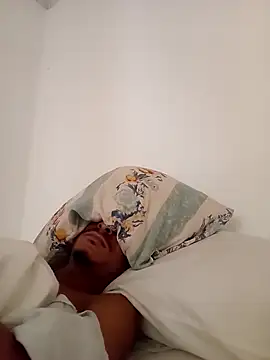 Snapshot of mellow_smoke chatting on March 18, 2026, 2:19 pm mellow smoke online show from March 18, 2026, 2:19 pm