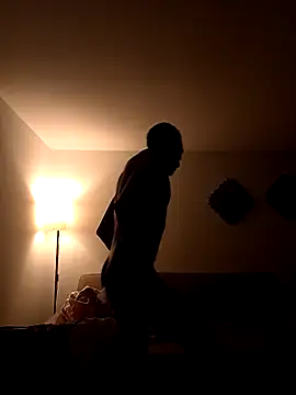 Snapshot of mellow_smoke chatting on March 21, 2026, 4:14 am mellow smoke online show from March 21, 2026, 4:14 am