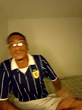 Snapshot of mellow_smoke chatting on March 9, 2026, 12:14 am mellow smoke online show from March 9, 2026, 12:14 am