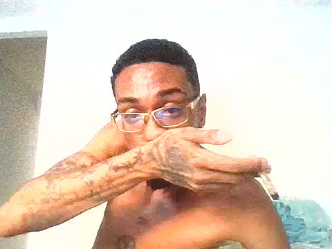 Snapshot of mellow_smoke chatting on March 16, 2026, 11:58 am mellow smoke online show from March 16, 2026, 11:58 am