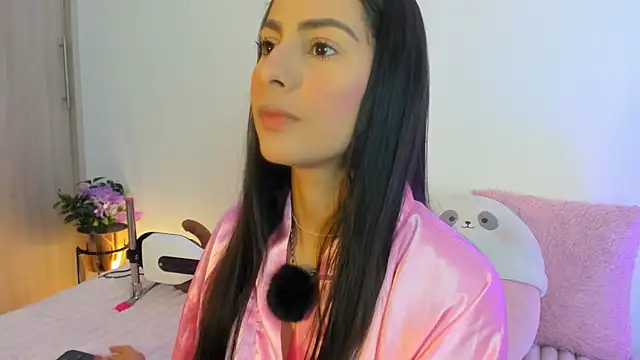 vicky rachell online show from September 21, 2025, 3:17 pm