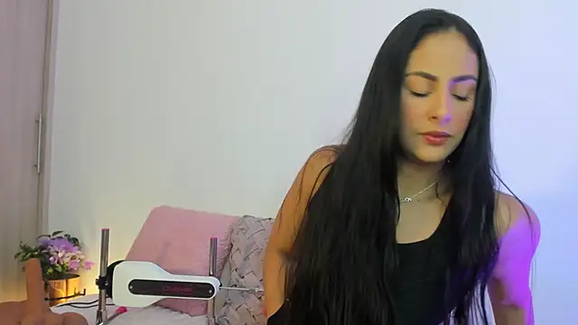 vicky rachell online show from September 24, 2025, 2:01 pm