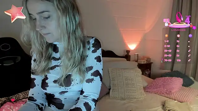 1Sweetnina online show from May 25, 2026, 10:08 pm