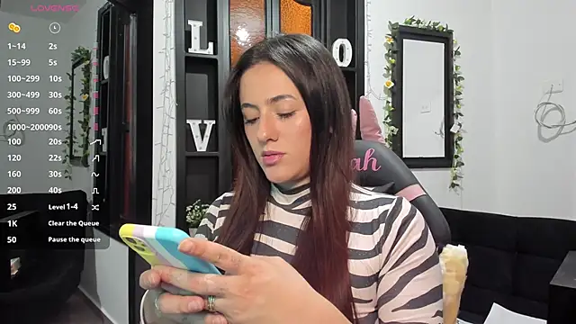 NoahWilliams  online show from December 2, 2024, 7:22 pm