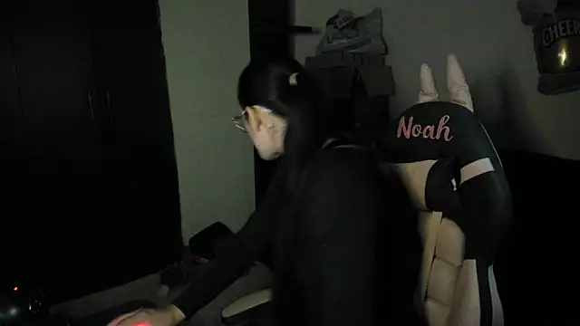 NoahWilliams  online show from March 18, 2026, 8:43 pm