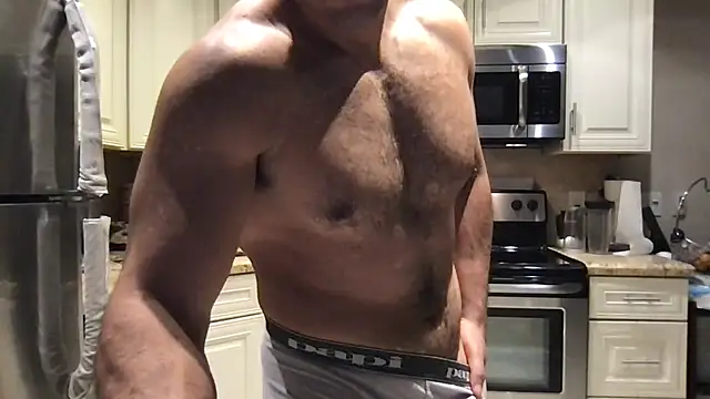 BigGuyMuscle online show from June 13, 2026, 11:56 pm