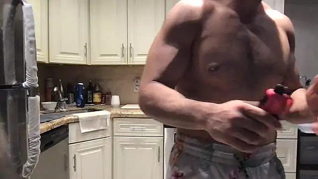 BigGuyMuscle online show from July 31, 2026, 4:15 pm