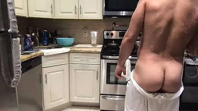 BigGuyMuscle online show from July 28, 2026, 5:45 pm