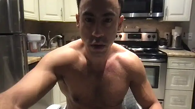 BigGuyMuscle online show from December 16, 2025, 9:57 am