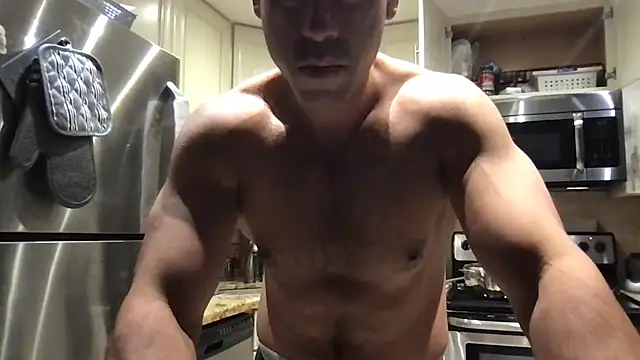BigGuyMuscle online show from June 26, 2026, 3:23 am