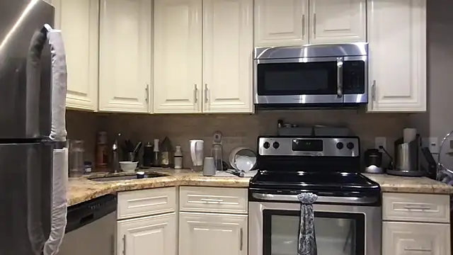 BigGuyMuscle online show from June 1, 2026, 8:30 pm