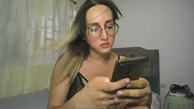 Snapshot of andrea_hills chatting on January 27, 2025, 11:11 pm andrea hills online show from January 27, 2025, 11:11 pm