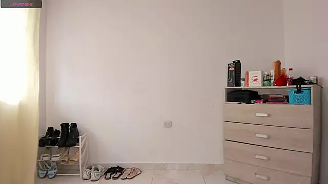 Snapshot of andrea_hills chatting on January 9, 2025, 4:06 pm andrea hills online show from January 9, 2025, 4:06 pm