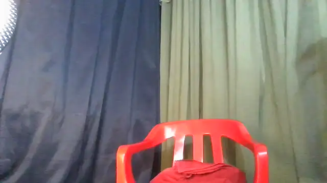 Snapshot of condor08750 chatting on June 14, 2026, 2:24 am condor08750 online show from June 14, 2026, 2:24 am
