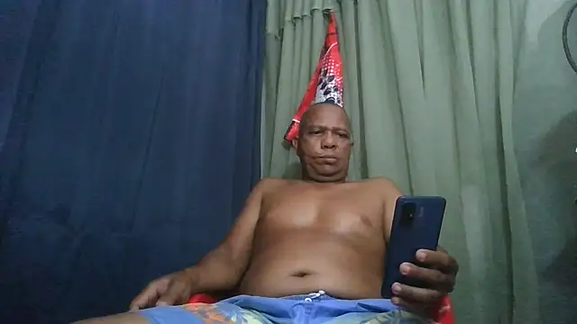 Snapshot of condor08750 chatting on June 16, 2026, 7:25 pm condor08750 online show from June 16, 2026, 7:25 pm