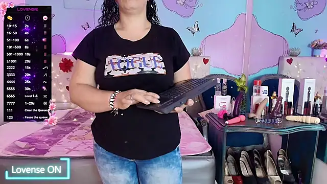 Zaly mature online show from April 30, 2026, 10:58 pm