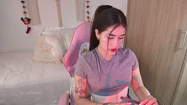 iriswest  online show from March 14, 2026, 10:49 pm