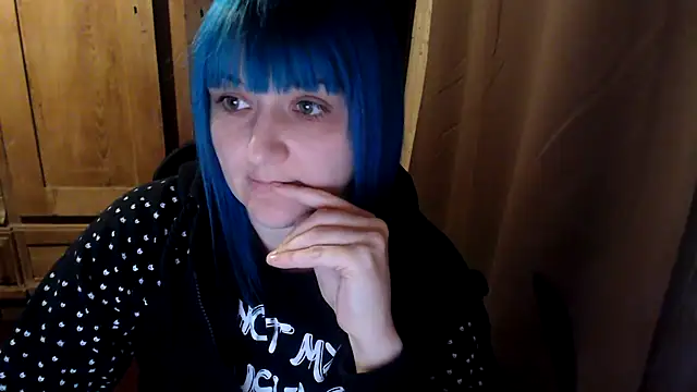 beauty-of-pain online show from October 25, 2025, 2:28 pm