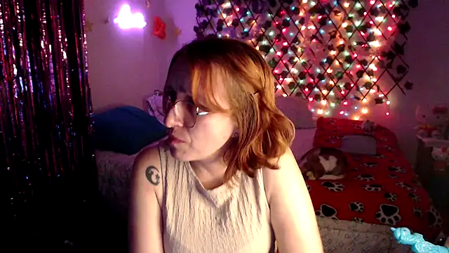 kittykalor09 online show from February 17, 2026, 3:37 am