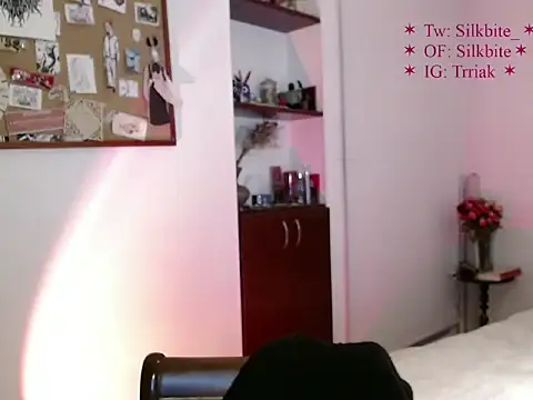 babyluna 8 8 online show from June 4, 2026, 4:17 am