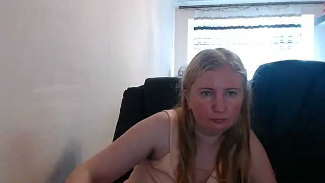 PeterAndJen online show from June 30, 2026, 4:18 pm