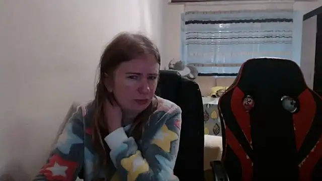 PeterAndJen online show from December 17, 2025, 6:07 am