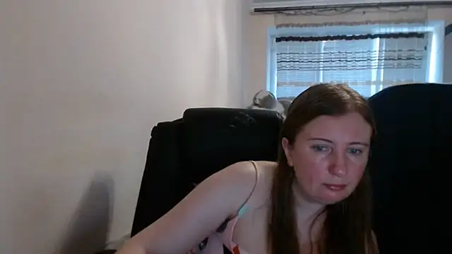 PeterAndJen online show from July 8, 2026, 7:47 pm
