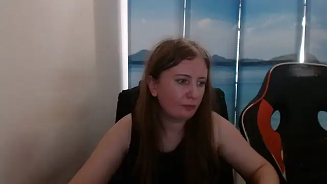 PeterAndJen online show from July 30, 2026, 5:23 pm