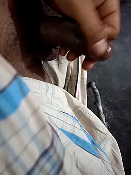 Lover choice online show from November 5, 2025, 5:49 pm